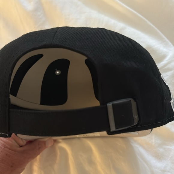 BRAND NEW RAIDERS NFL Silver & Black Unisex HAT/CAP🏈 - Picture 5 of 7